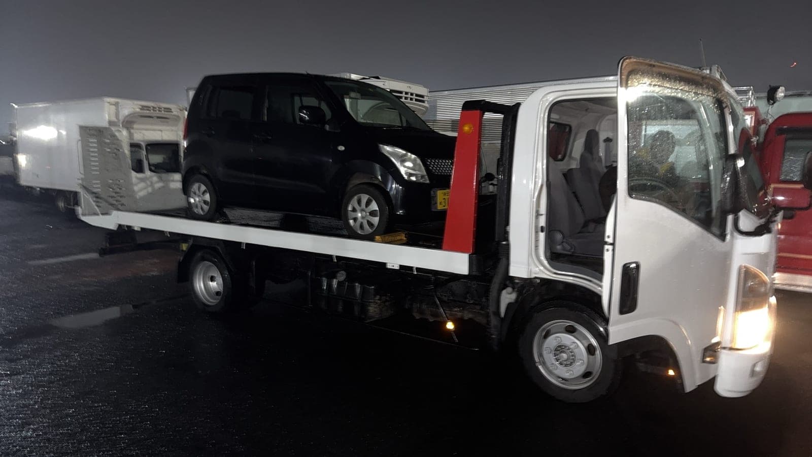 落札車両の陸送・納車対応